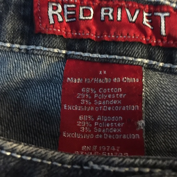 Red Rivet Flare Denim Jeans🎄🎁 - Picture 3 of 4