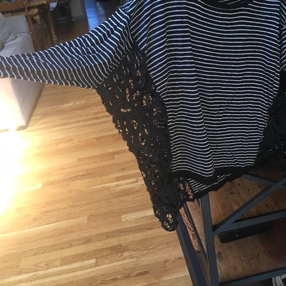 Striped free people sweater with lace sides - Picture 2 of 3