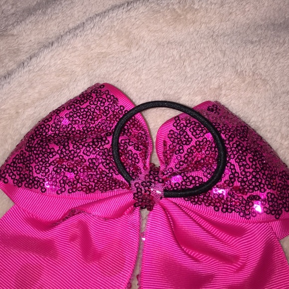 pink bow - Picture 2 of 2