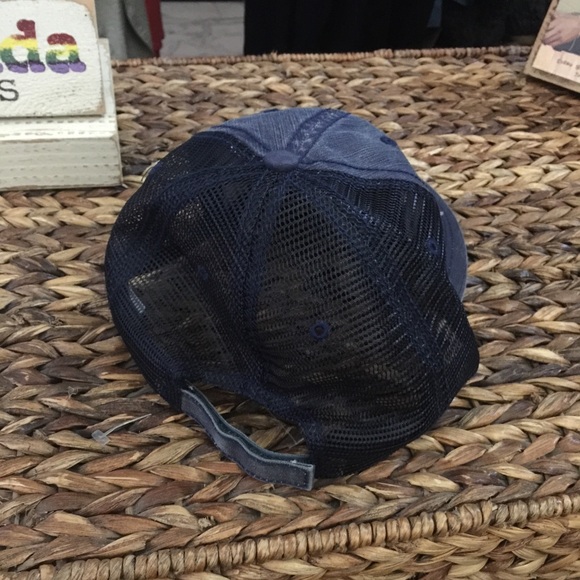 LAST2// BEACH PLEASE" TRUCKER HAT - Picture 4 of 4