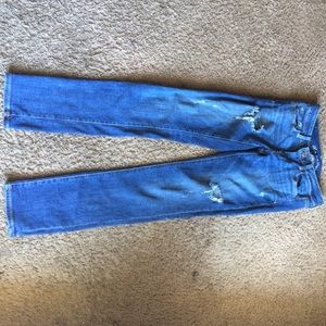 Distressed skinny American eagle jeans SIZE 4!