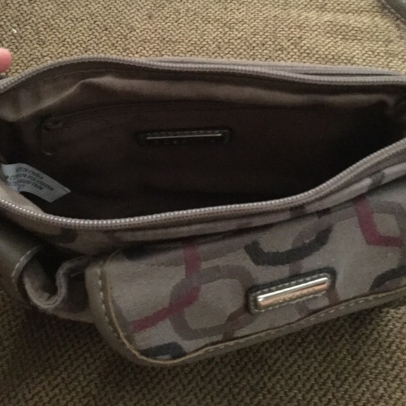 Cute Rosetti purse - Picture 2 of 4