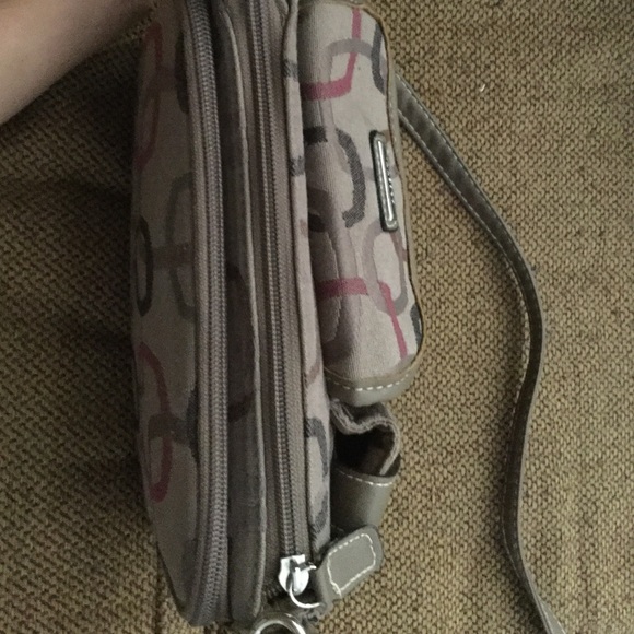 Cute Rosetti purse - Picture 3 of 4