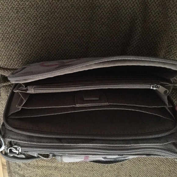 Cute Rosetti purse - Picture 4 of 4