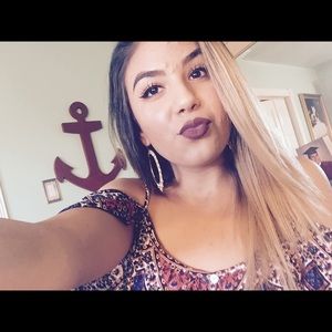 Meet your Posher, Isabeth