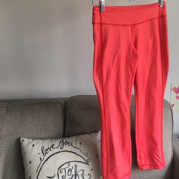 Pink Lululemon leggings