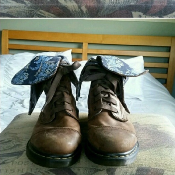 RESERVED! Women's Dr. Marten's Azilia Combat Boots