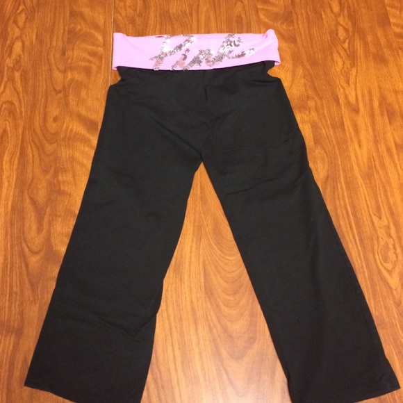 VS Capris - Picture 2 of 2