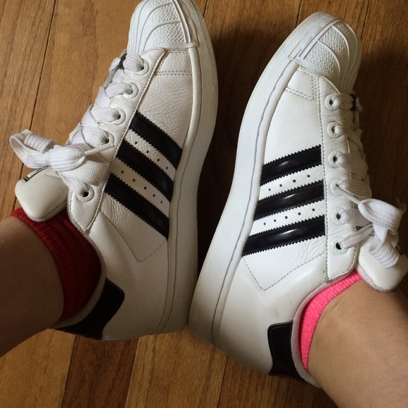 Adidas original superstars - Picture 2 of 4
