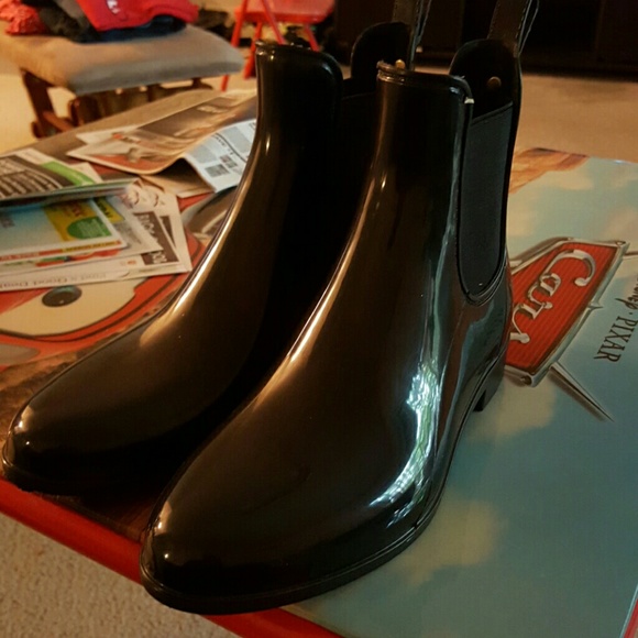 Rainboots
