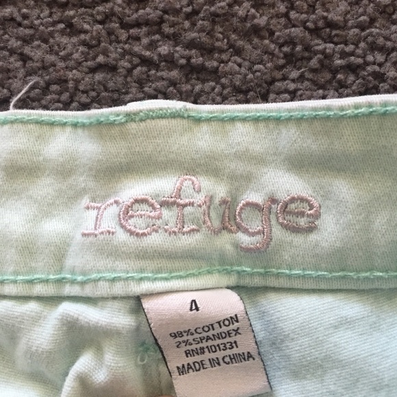 Shorts - Picture 4 of 4