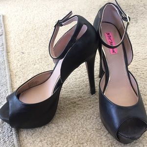 BETSEY JOHNSON black heels