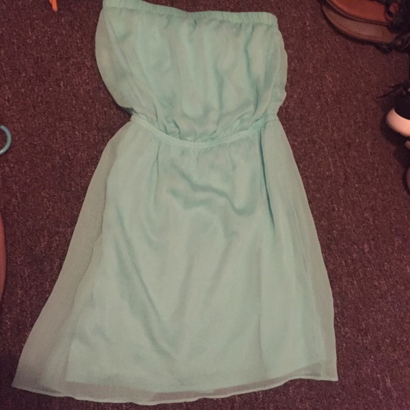 Strapless dress