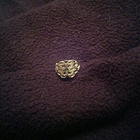 Gold toned ring