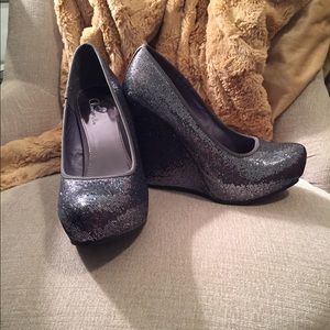 Size 7.5 Silver/Gray Sparkling Wedges. EUC