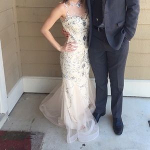BEAUTIFUL formal/prom dress
