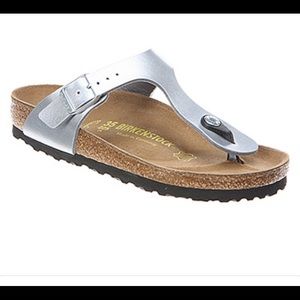 Birkenstock gizeh size 39/8.5! Almost new!