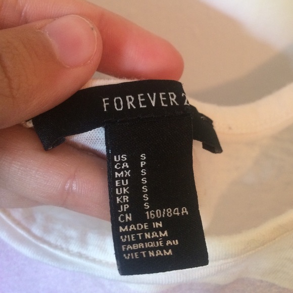 White graphic flowy tank top. F21. size Small - Picture 2 of 4