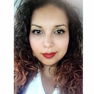 Meet your Posher, Lorie