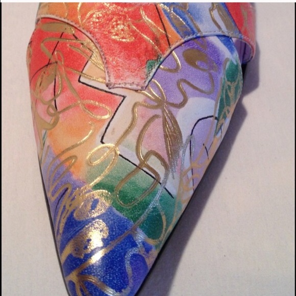 Multi-Color Pointed Toe heels - Picture 2 of 4