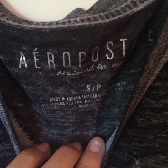 Aeropostale gray short sleeve shirt! size S! - Picture 2 of 3