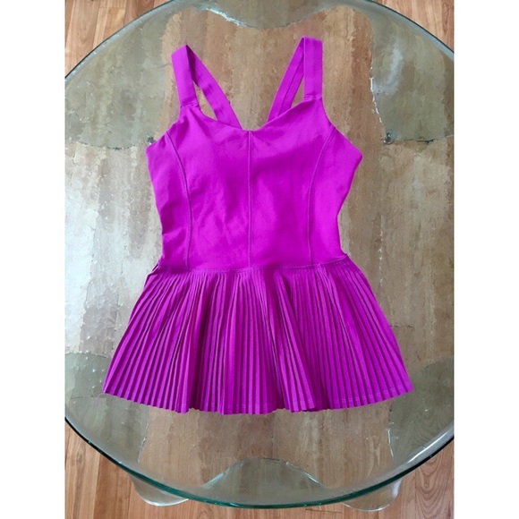 🍋🍋RARE Lululemon Peplum Top