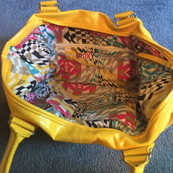 Bright yellow Roxy bag - Picture 2 of 4