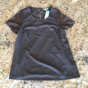 NWT XS Hawthorn Lace Detailed Top