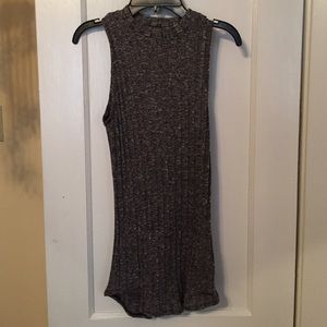Hollister sleeveless shirt