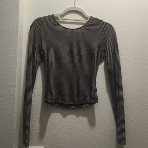 Brandy Melville crop top long sleeve
