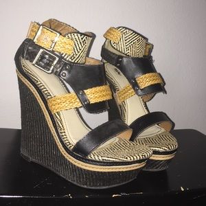 Tribal style Wedges