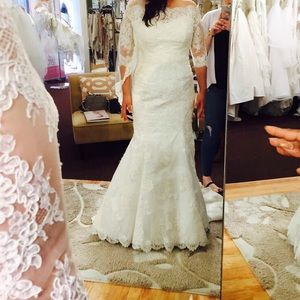 Off-shoulder lace Bridal bolero. Wornonce4 wedding