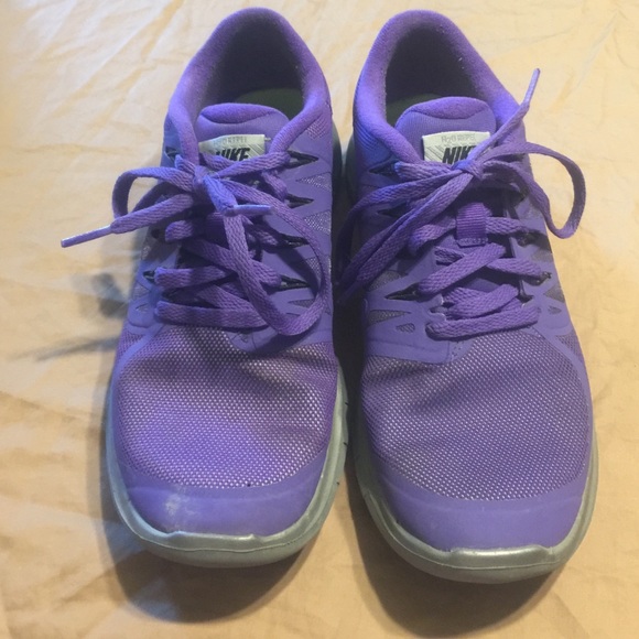 Womens sz 7.5 h2o repel free run 5.0 - Picture 1 of 4