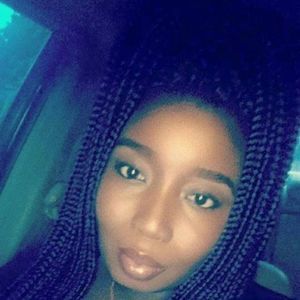 Meet your Posher, Toya