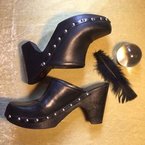 Vintage 90's Black Leather Wooden Clogs 7.5