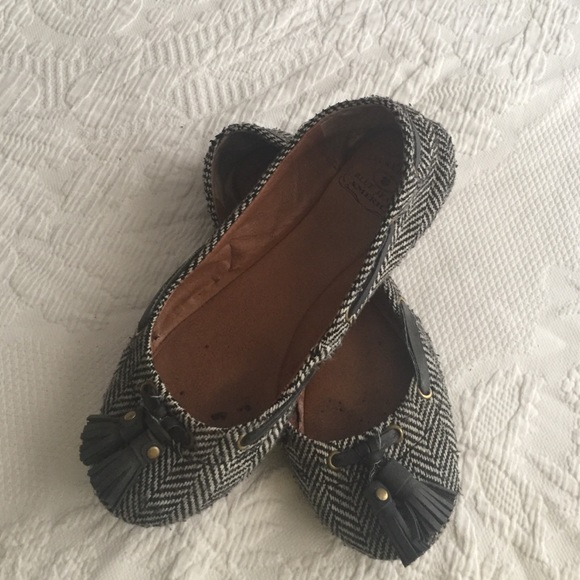 Lucky Brand Tassel Flats
