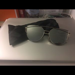 CHARCOAL CAT EYE SUNGLASSES