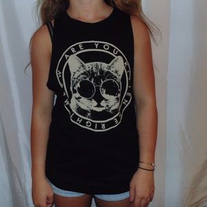 Black graphic muscle tee