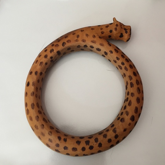 NWOT Cheetah Bracelet - Picture 2 of 2