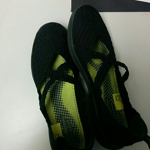 Croft & Barrow woven, criss cross, slip ons