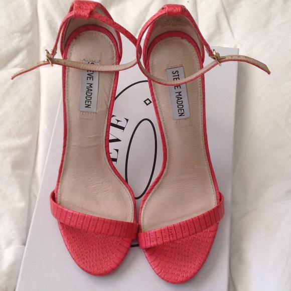Coral snake skin heels - Picture 1 of 4