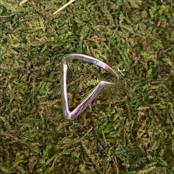 Sterling Silver Triangle Geometric Ring - Picture 2 of 4