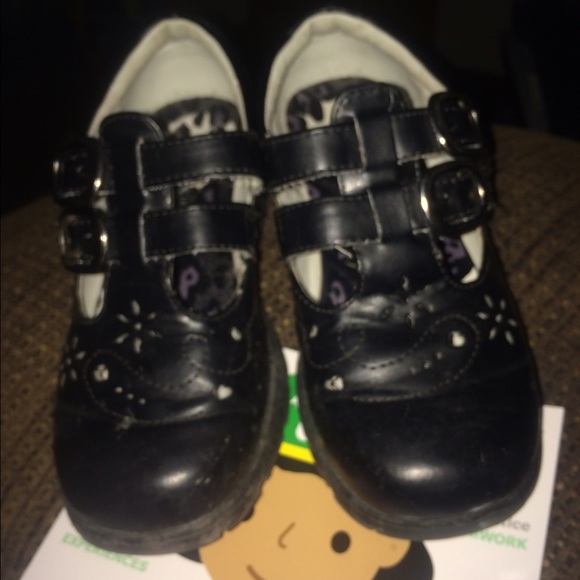 "DEAL" Worn Only 1 Time!!Girl's Wonder Kids  Shoes