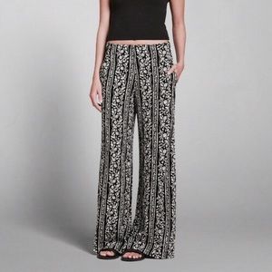 Fun Abercrombie and Fitch flowy pants