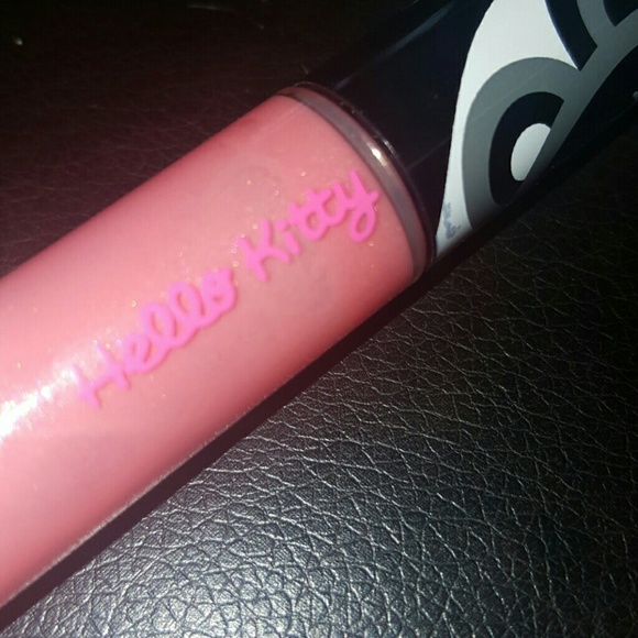 MAC Hello Kitty Lipglass- Mimmy . Limited edition. BNIB  New Mac Hello Kitty Lip glass in \