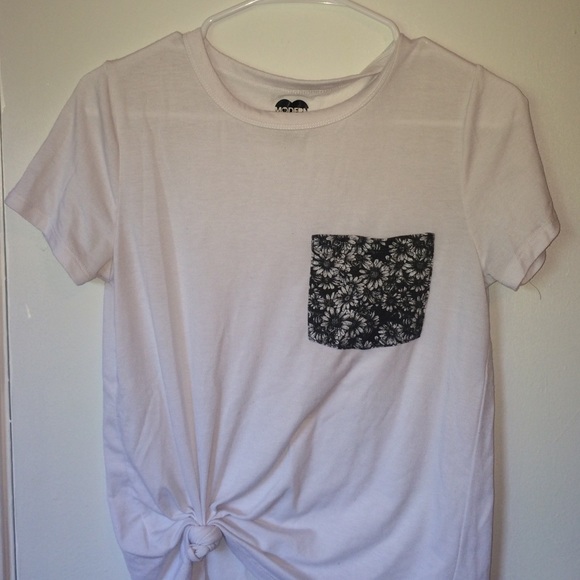 White flower picket shirt! size XS - Picture 1 of 3