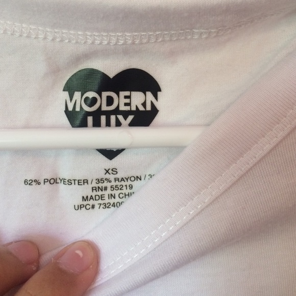 White flower picket shirt! size XS - Picture 3 of 3