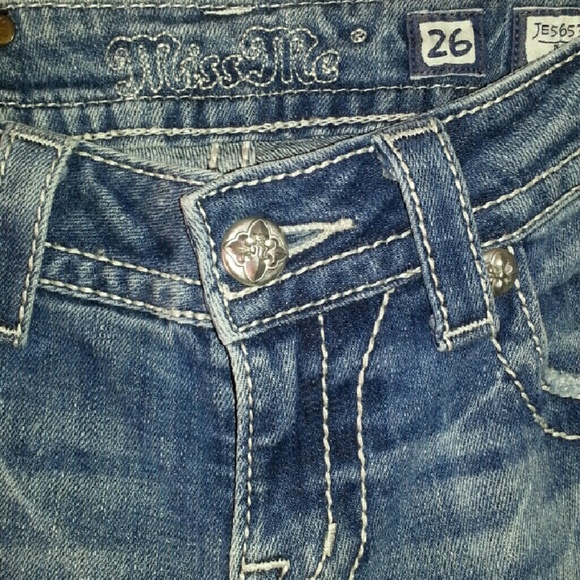 SOLD  Miss Me Boot Cut size 26 - Picture 2 of 4