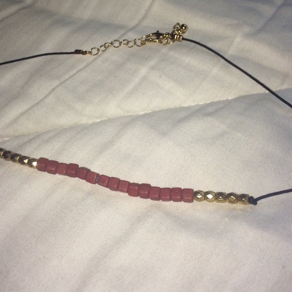 red and gold detail chocker necklace! - Picture 1 of 3
