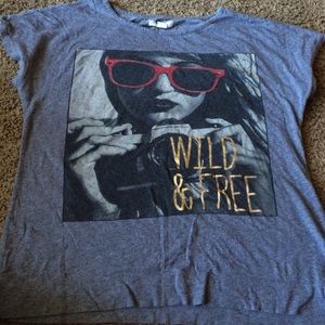 Gray F21 graphic tee!